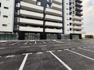Spatiu comercial excelent, 200 mp, vitrina ampla, locuri de parcare, zona Metro Berceni, Sector 4