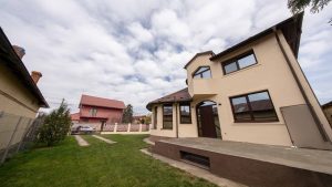 Vila individuala spectaculoasa, 5 camere, P+M, curte 460 mp, Comuna Berceni