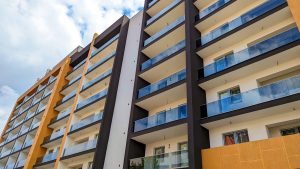 Locuinta noua, moderna cu 2 camere, piscina exterioara – Str. Biruntei, Popesti-Leordeni