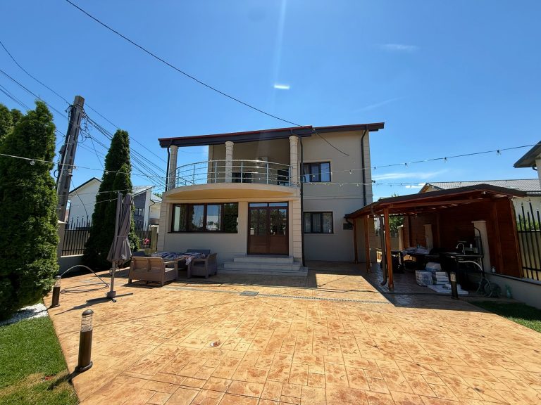 Casa premium pentru familie, cu garaj, living generos si curte amenajata | Comuna Berceni