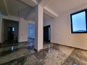 Casa spatioasa cu 5 camere si acces rapid la metrou, zona Aparatorii Patriei, Sectorul 4