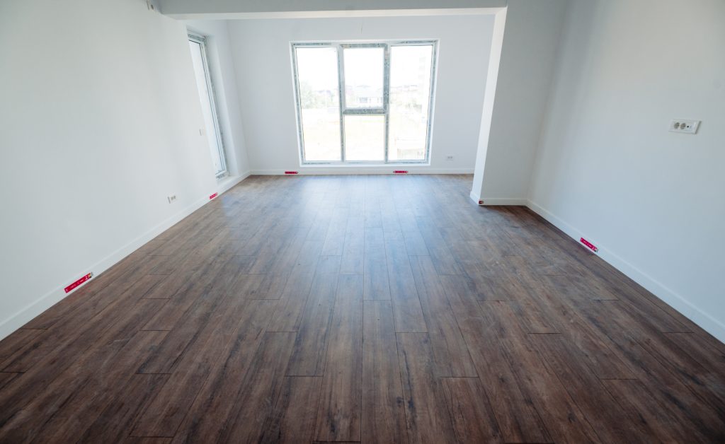 Apartament cu 2 camere, finisaje noi, Strada Biruintei, pasarela metrou Berceni