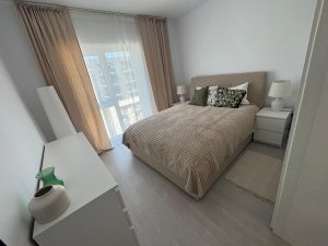 Apartament cu 2 camere, prima inchiriere, mobilat si utilat, loc de parcare inclus, The Grand Kristal Residence City